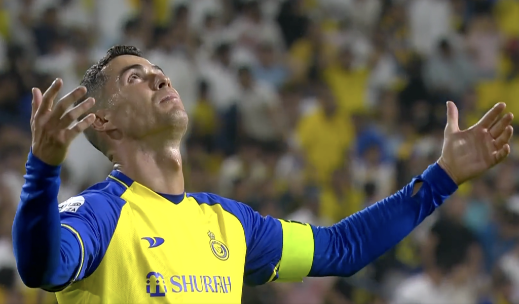 Sự thật việc chủ tịch Al Nassr gọi Ronaldo là một "cú lừa" của đội bóng