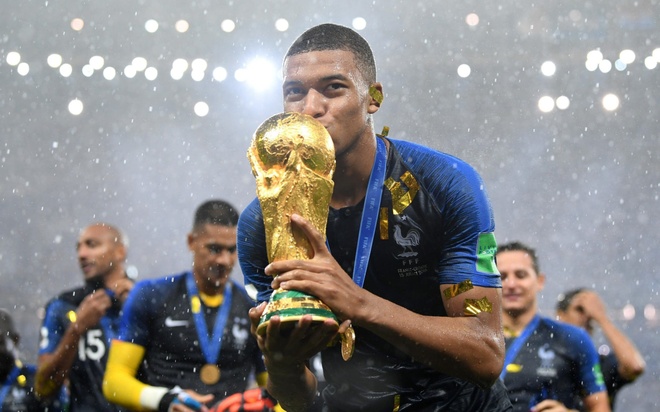 Cầu thủ Kylian Mbappe: Báu vật của nền bóng đá xứ Lục Lăng