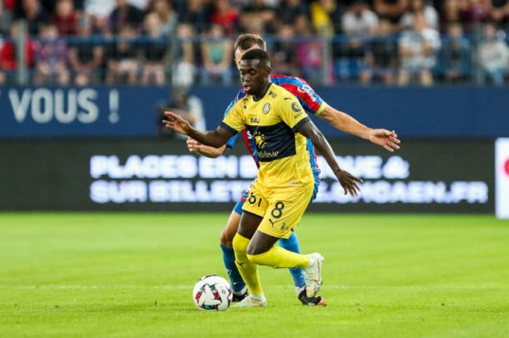 SOI KÈO PAU FC VS CAEN 